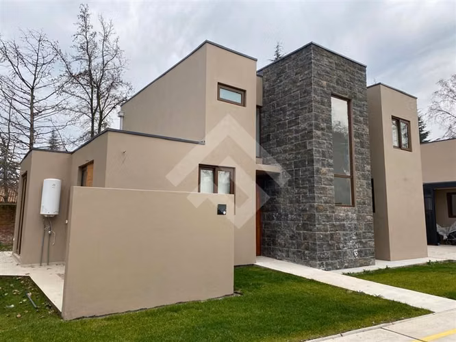 Casa 3D 3B patio estacionamiento arriendo en Isla de Maipo - Imagen 25