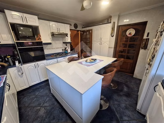 Parcela en venta en Talagante. 4dorm. 2bañ. Colegio Trebulco