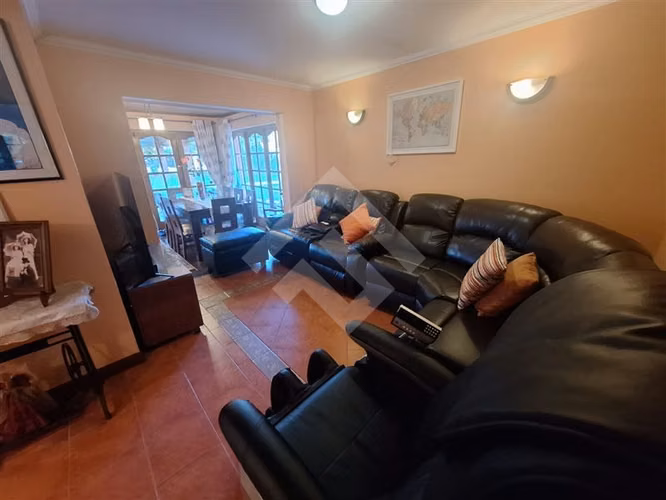 Parcela en venta en Talagante. 4dorm. 2bañ. Colegio Trebulco