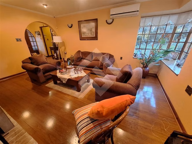 Parcela en venta en Talagante. 4dorm. 2bañ. Colegio Trebulco