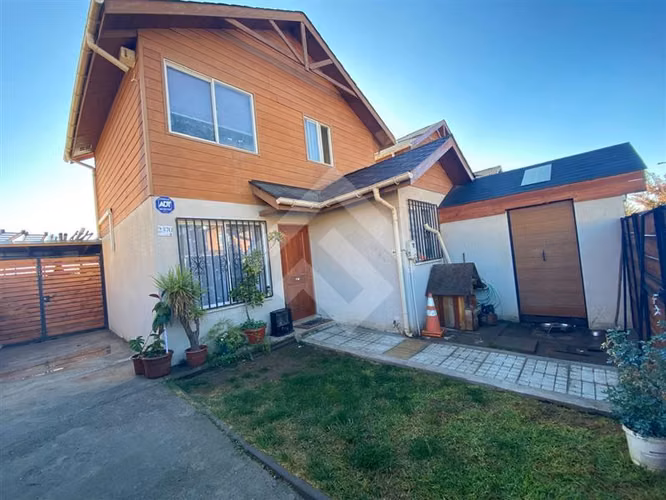 Casa en venta de 3D en Peñaflor, Miraflores