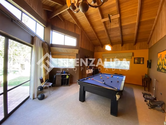 Casa vendo 5D 4B piscina , quincho, Condominio Talagante
