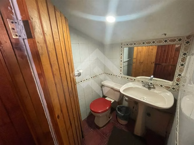 CASA EN VENTA 5D 3B, CON PISCINA Y RECPECION FINAL