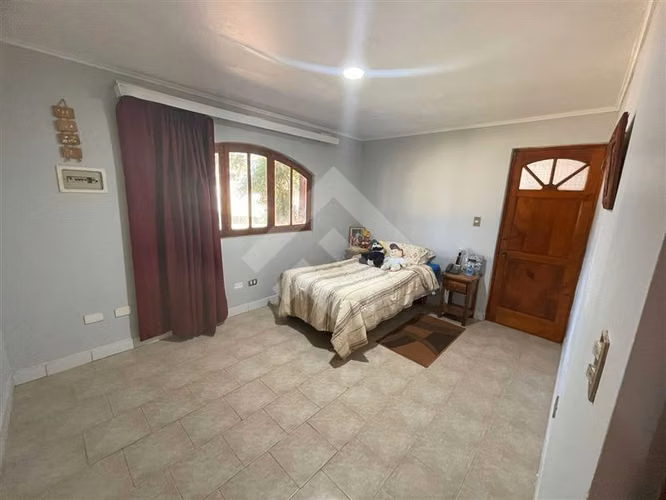 CASA EN VENTA 5D 3B, CON PISCINA Y RECPECION FINAL