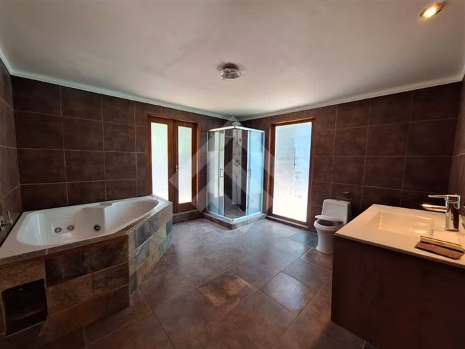 Casa en venta de 4 dorm. 3 Baños en Talagante. Oliveto