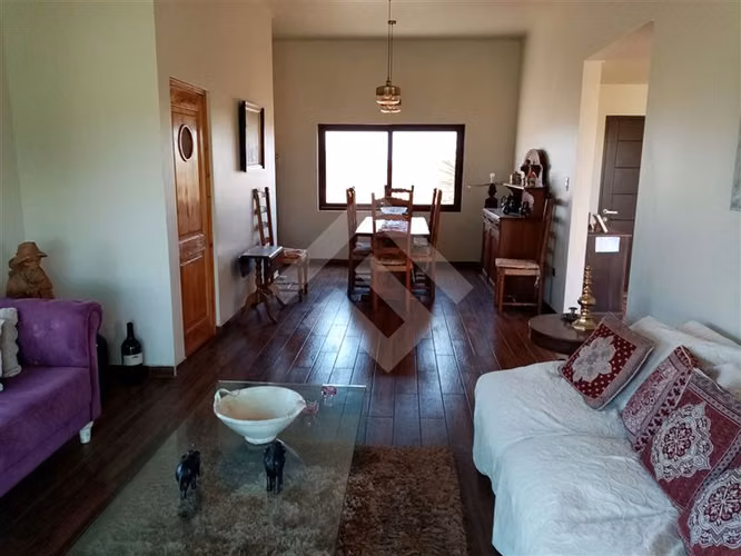 Parcela C/ casa mediterranea 4D 3B Vendo en Talagante