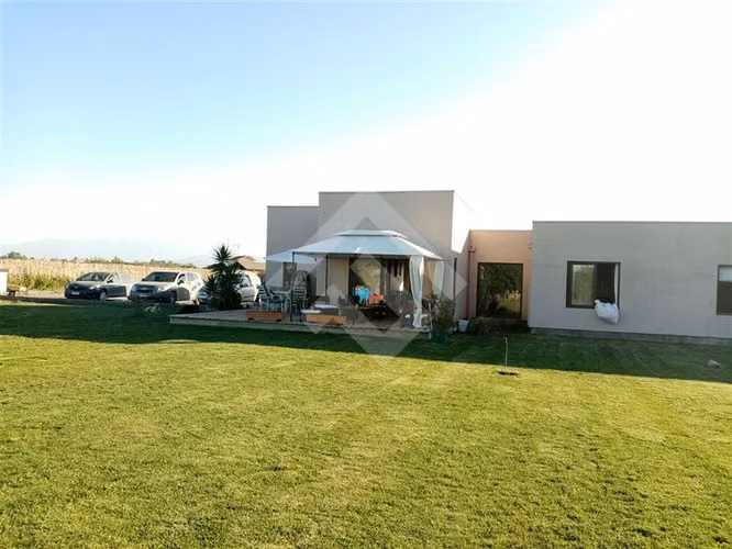 Parcela C/ casa mediterranea 4D 3B Vendo en Talagante