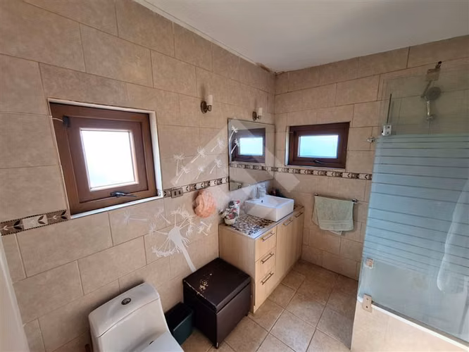 Casa en venta de 6 dorm. 5bañ Dos Casa Colonia Aleman Berlin