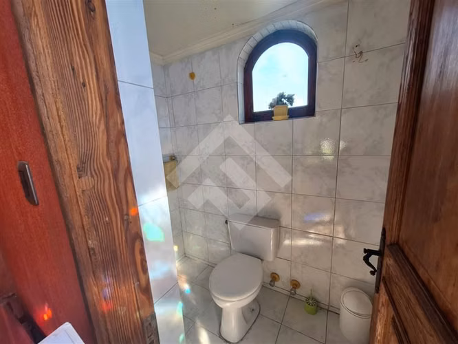 Casa en venta de 6 dorm. en Calera de Tango
