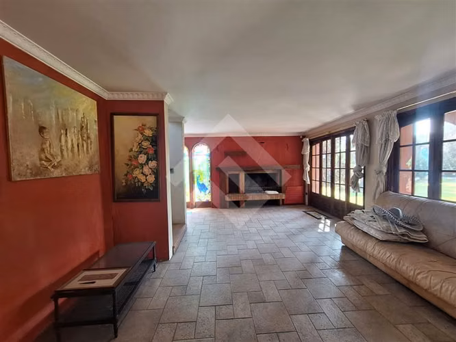 Casa en venta de 6 dorm. en Calera de Tango