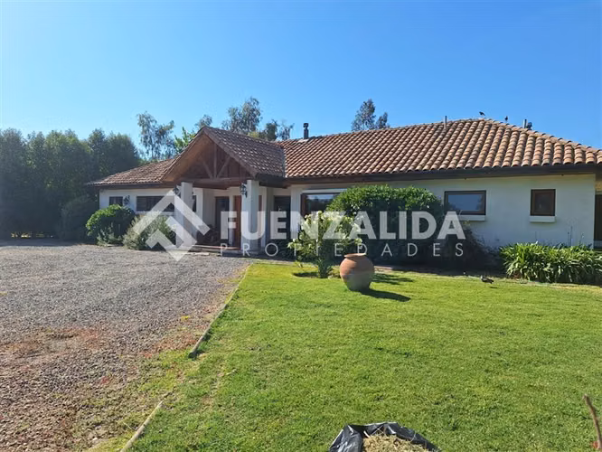 Parcela en venta en Peñaflor. Av Berlin La Colonia Alemana