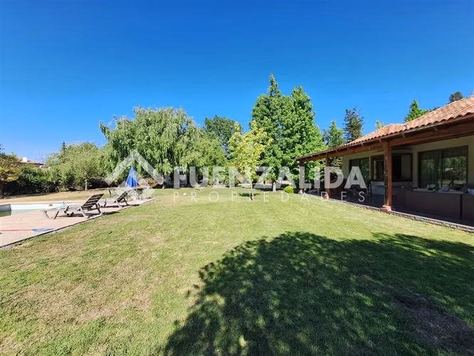 Parcela en venta en Peñaflor. Av Berlin La Colonia Alemana