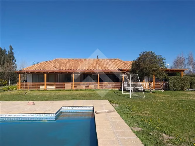 Parcela en venta en Peñaflor. Av Berlin La Colonia Alemana