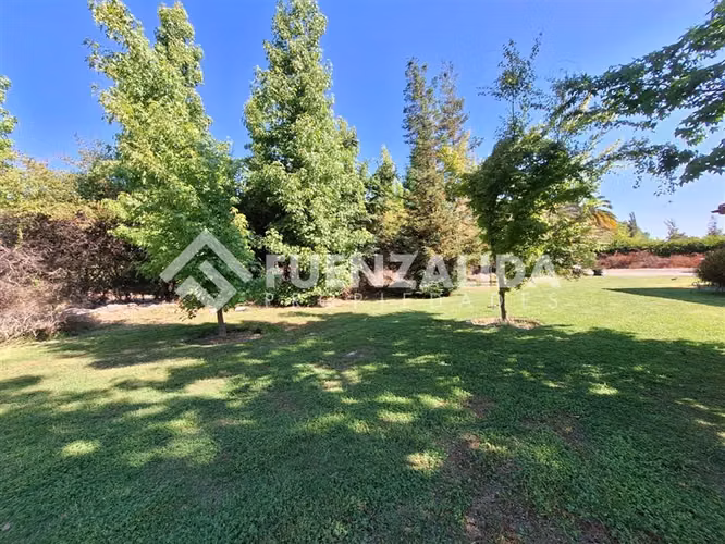Parcela en venta en Peñaflor. Av Berlin La Colonia Alemana