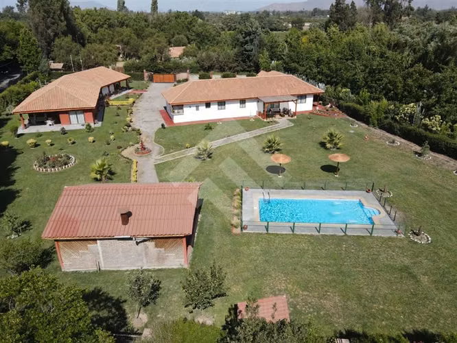 Casa en venta de 9 dorm. en Peñaflor, Berlín Colonia Alemana