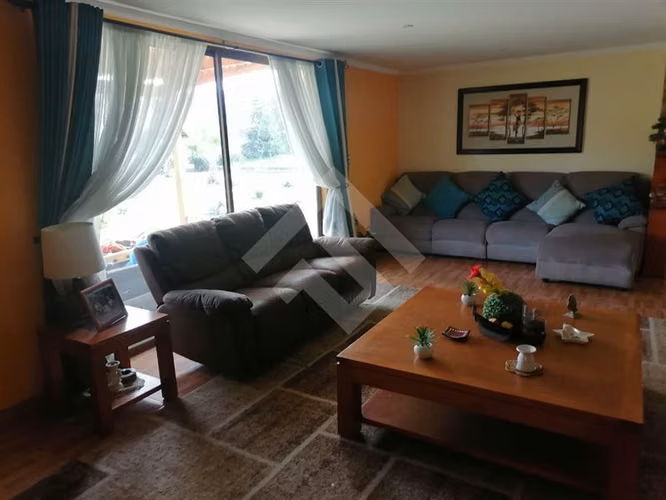Casa en venta de 9 dorm. en Peñaflor, Berlín Colonia Alemana