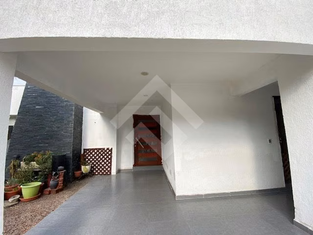 Casa Mediterránea 5D/5B en Parcela Condominio Talagante