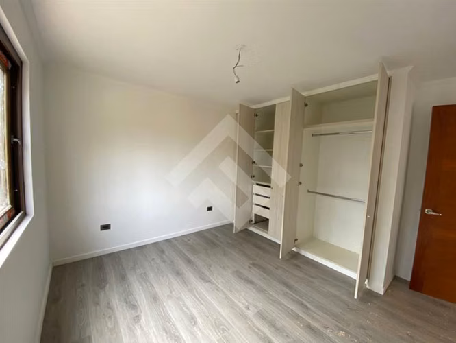 Vendo casa moderna 3D3B terrzaza Condominio Isla de Maipo