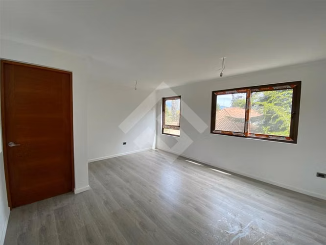 Vendo casa moderna 3D3B terrzaza Condominio Isla de Maipo
