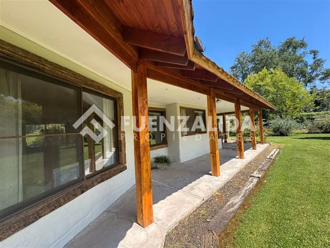 2 casas en venta en parcela de 5000 mts . Cond. Consolidado