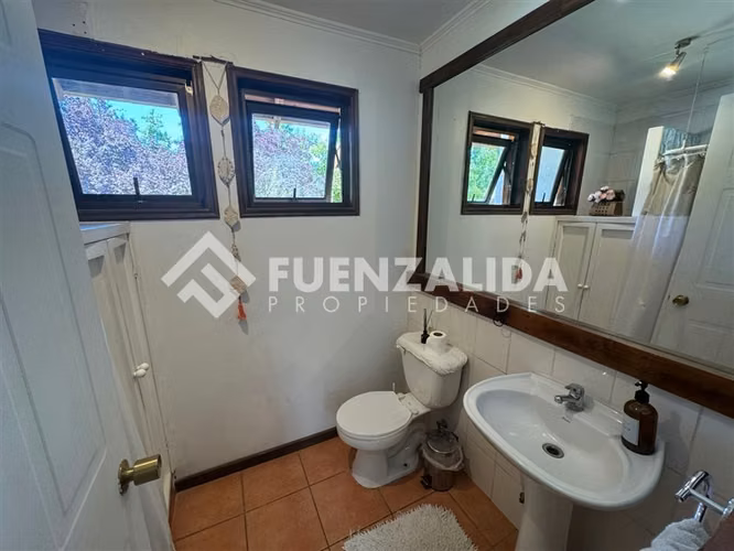 2 casas en venta en parcela de 5000 mts . Cond. Consolidado