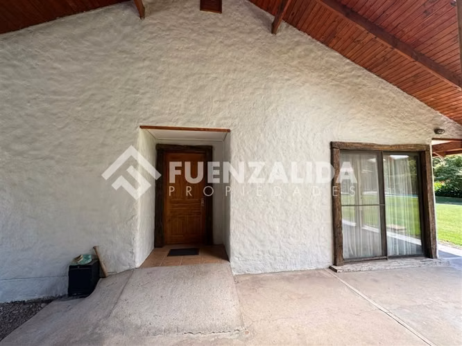 2 casas en venta en parcela de 5000 mts . Cond. Consolidado