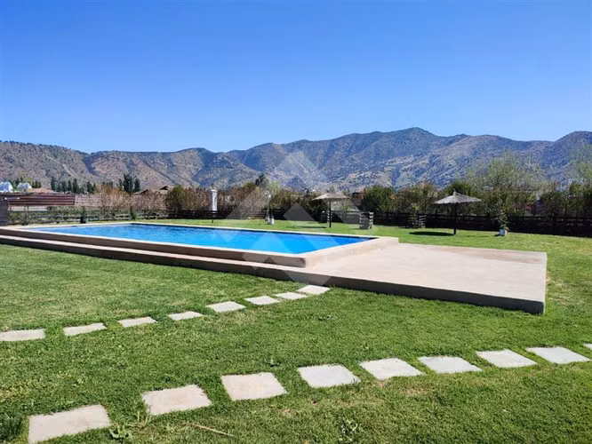 Parcela con 2 casas piscina Quincho vendo en Padre Hurtado