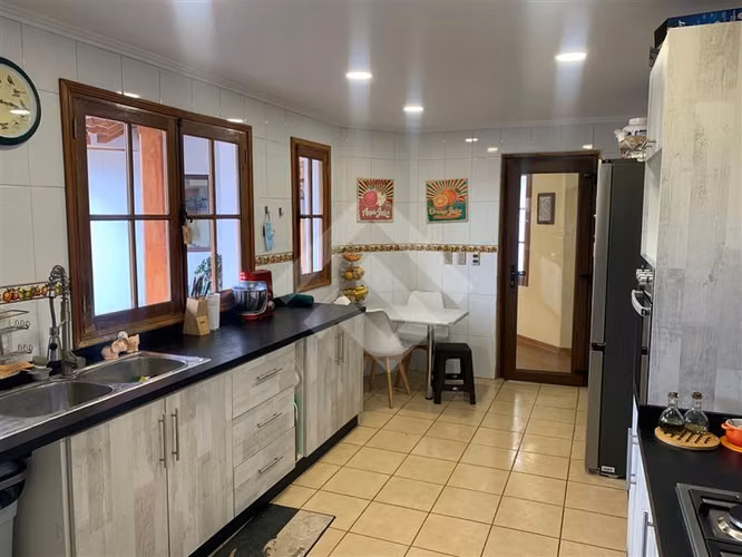 CASA EN VENTA 4d 3b Piscina En Condominio