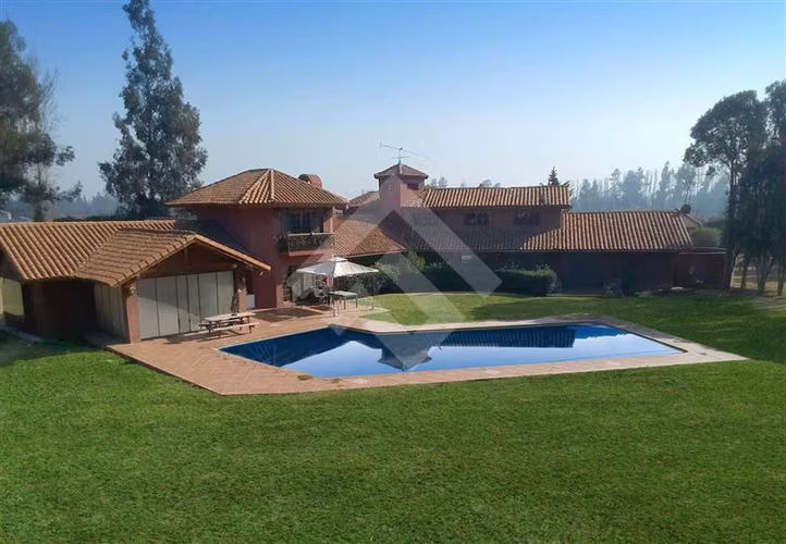 Casa en parcela 2 piscinas ,Condominio venta en Talagante