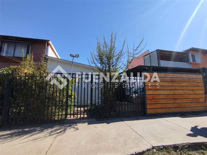 Casa en venta en avenida 3D-1B, buen terreno, en Puente Alto