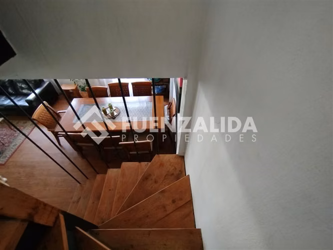 Casa en venta de 3 D-1B a pasos de metro Mirador.