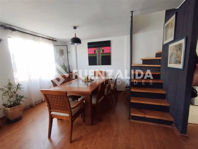 Casa en venta de 3 D-1B a pasos de metro Mirador.