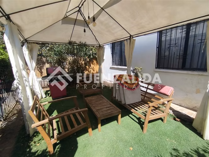 Casa en venta de 3 D-1B a pasos de metro Mirador.