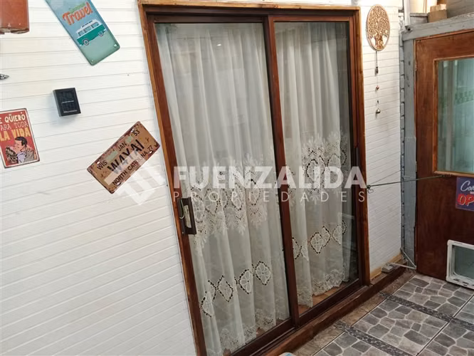 Casa en venta de 2 dorm. en La Florida