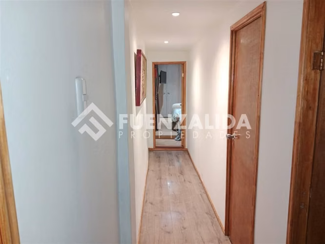 Casa en venta de 2 dorm. en La Florida
