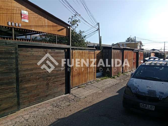 Casa en venta de 2 dorm. en La Florida