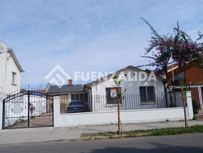 Vende Casa 4D, 2B, San Joaquín, Metro. Rodrigo de Araya