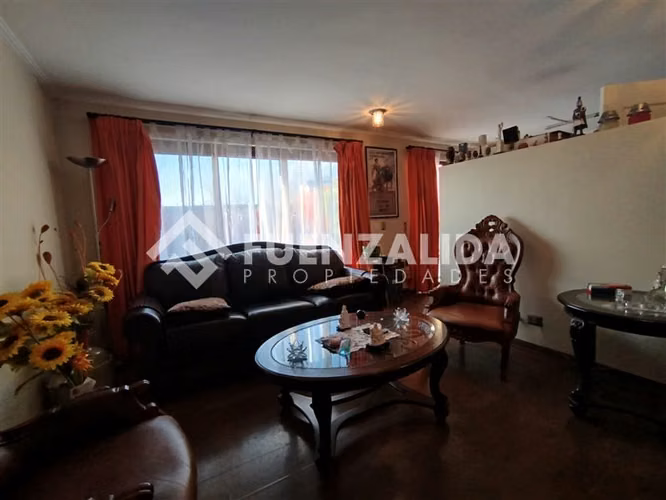 Casa en venta de 4 dorm. en La Florida