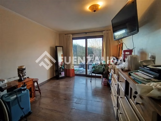 Casa en venta de 4 dorm. en La Florida