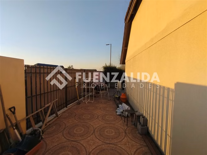 Casa en venta de 4 dorm. en La Florida