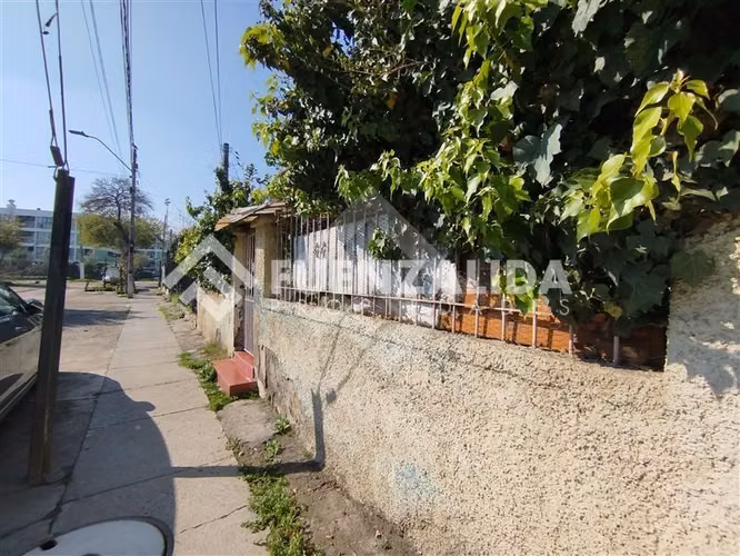 Casa en venta de 3 dorm. en San Joaquín