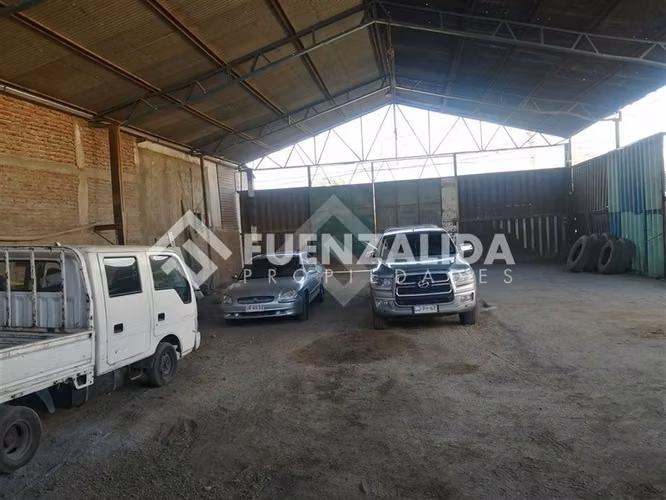 Casa en venta de 6 dorm. en La Florida