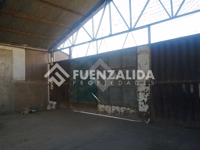 Casa en venta de 6 dorm. en La Florida