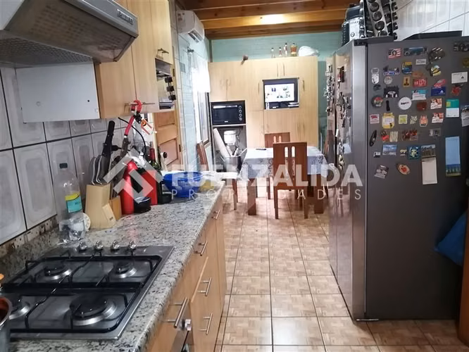 Casa en venta de 4 dorm. en La Cisterna