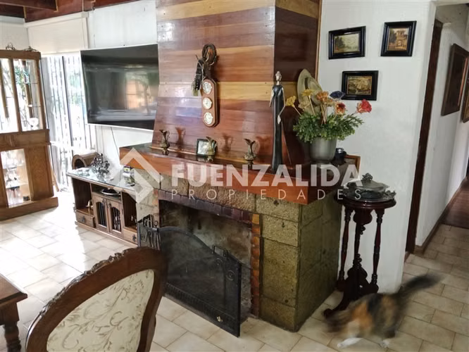 Casa en venta de 5 dorm. en La Florida