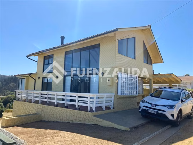 Casa en venta de 3 dorm. en El Tabo - Imagen 2