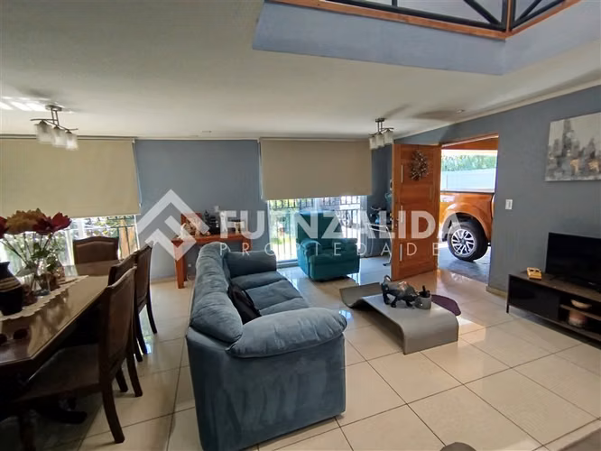 Casa en venta 4D. 3B. Piscina. en La Florida