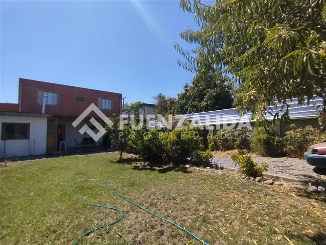 Casa en venta 4D. 3B. Piscina. en La Florida