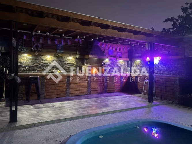 Casa en venta 4D. 3B. Piscina. en La Florida