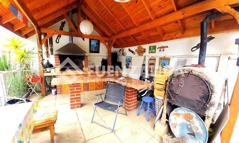 Casa en venta de 5 dorm. en Algarrobo
